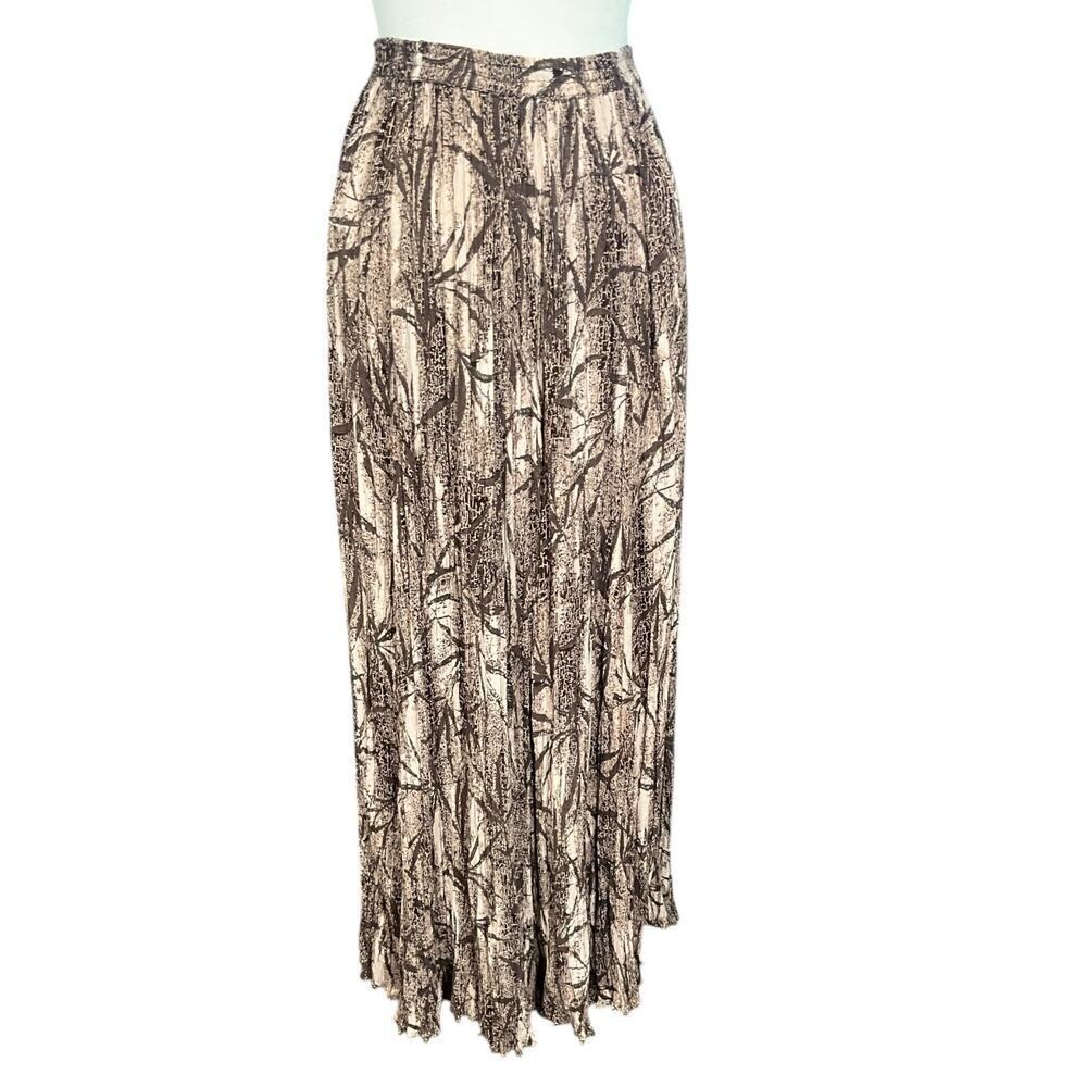 Nostalgia Long Skirt Size Medium Brown Safari Vacation Island Light Weight